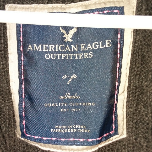 American Eagle top - Picture 4 of 4